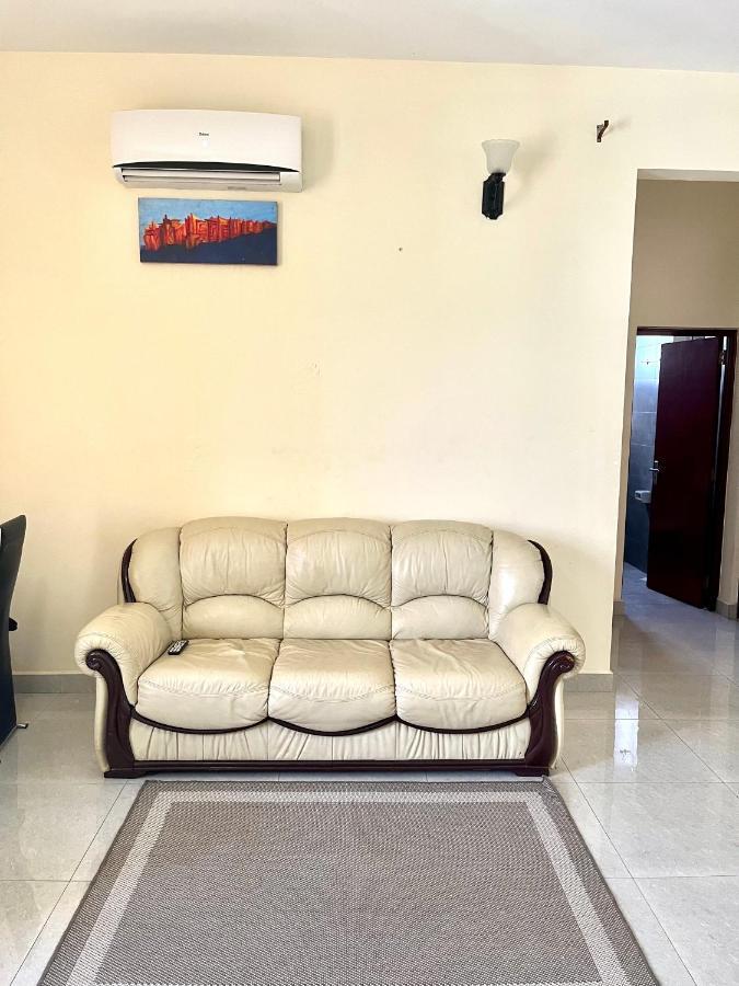 Znz Airport At Door Apartment